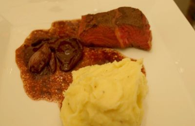 Paleron de 33 heures, sauce vigneronne & purée