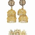 A Qajar diamond-set gold brooch and ensuite pair of earrings, Iran, 19th century