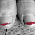 rouge posé en septembre 2009 sur doigts de pieds