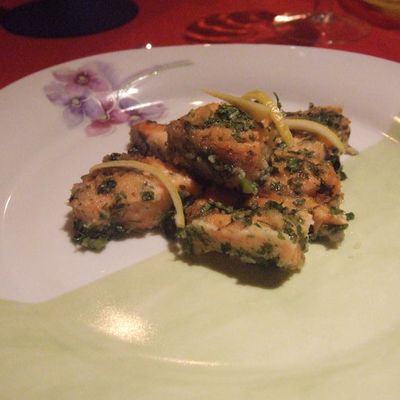 Sucettes de saumon aux herbes