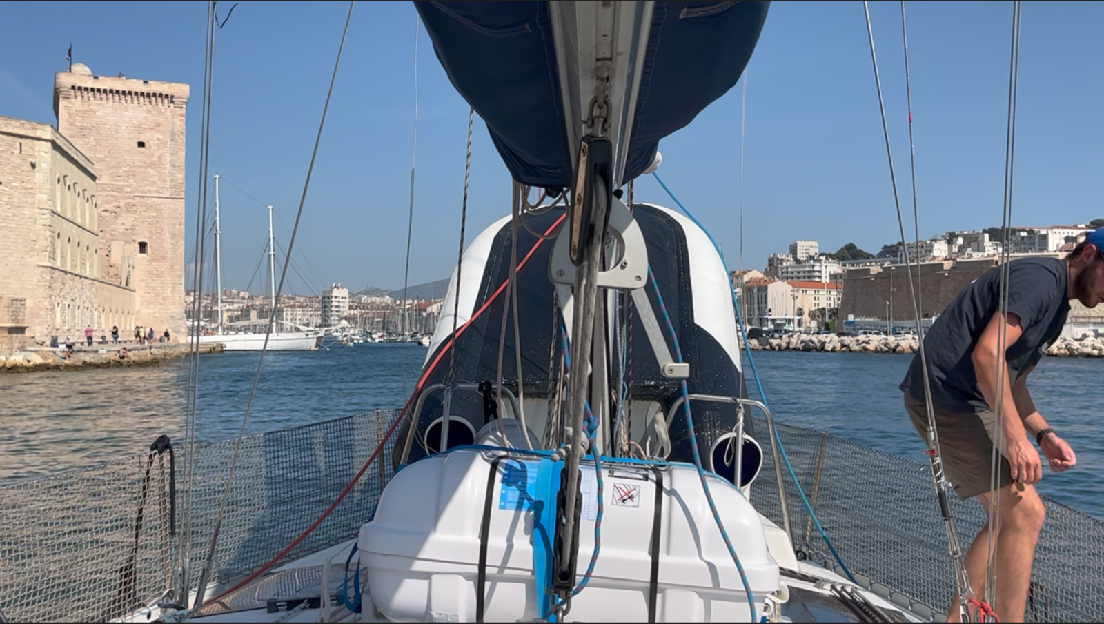 Marseille, entrée dans le Vieux Port, 27 mai 2023 