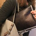 Nouvelle pochette à langer pour les mamans branchées !!!imitation peau de serpent so chic !!