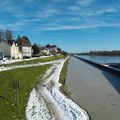 Canal gelé et Saint-Jean de Braye