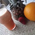 smoothie fraise/ananas/orange