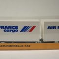 Renault R 375 avec remorque AIR FRANCE. Roskopf. #552. 1/87.