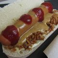 Hot-dog saucisse, Fourme d'Ambert, oignon