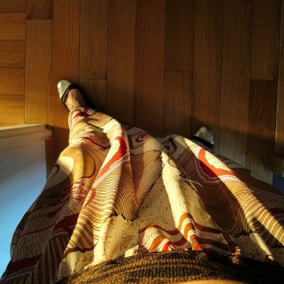 Une jupe décente, s'il vous plaît!