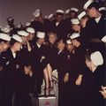 19/06/1951, Long Beach - Marilyn visite le navire USS Benhamn